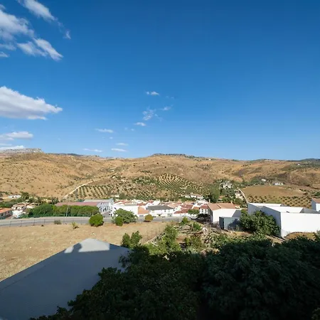 Vista A La Sierra Pensión